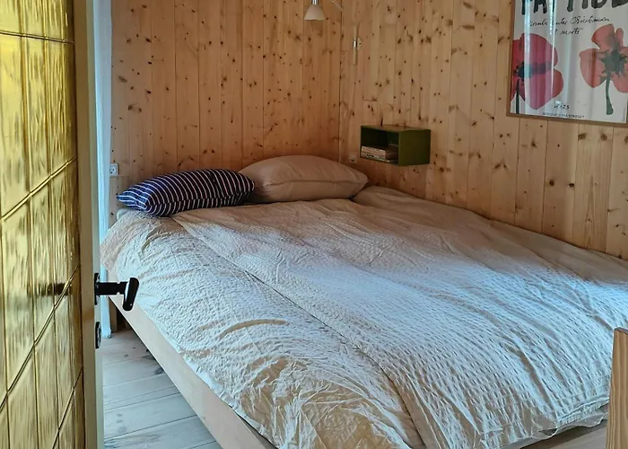 Handbuilt In Untouched Forest By Lango בית נופש *